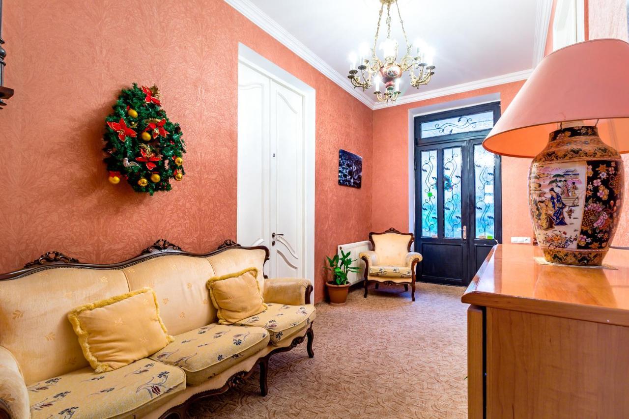 V Park Hotel Tbilisi Esterno foto